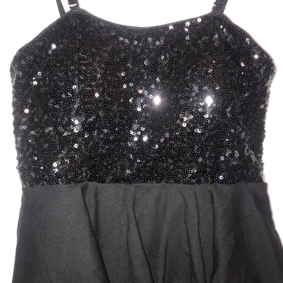 Sequinned cocktail dress - Picture 2 of 2